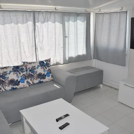 Apartment Mesut Apart
