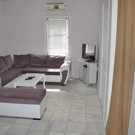Apartment Mesut Apart